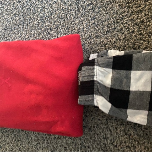 Pajama set - Picture 1 of 1